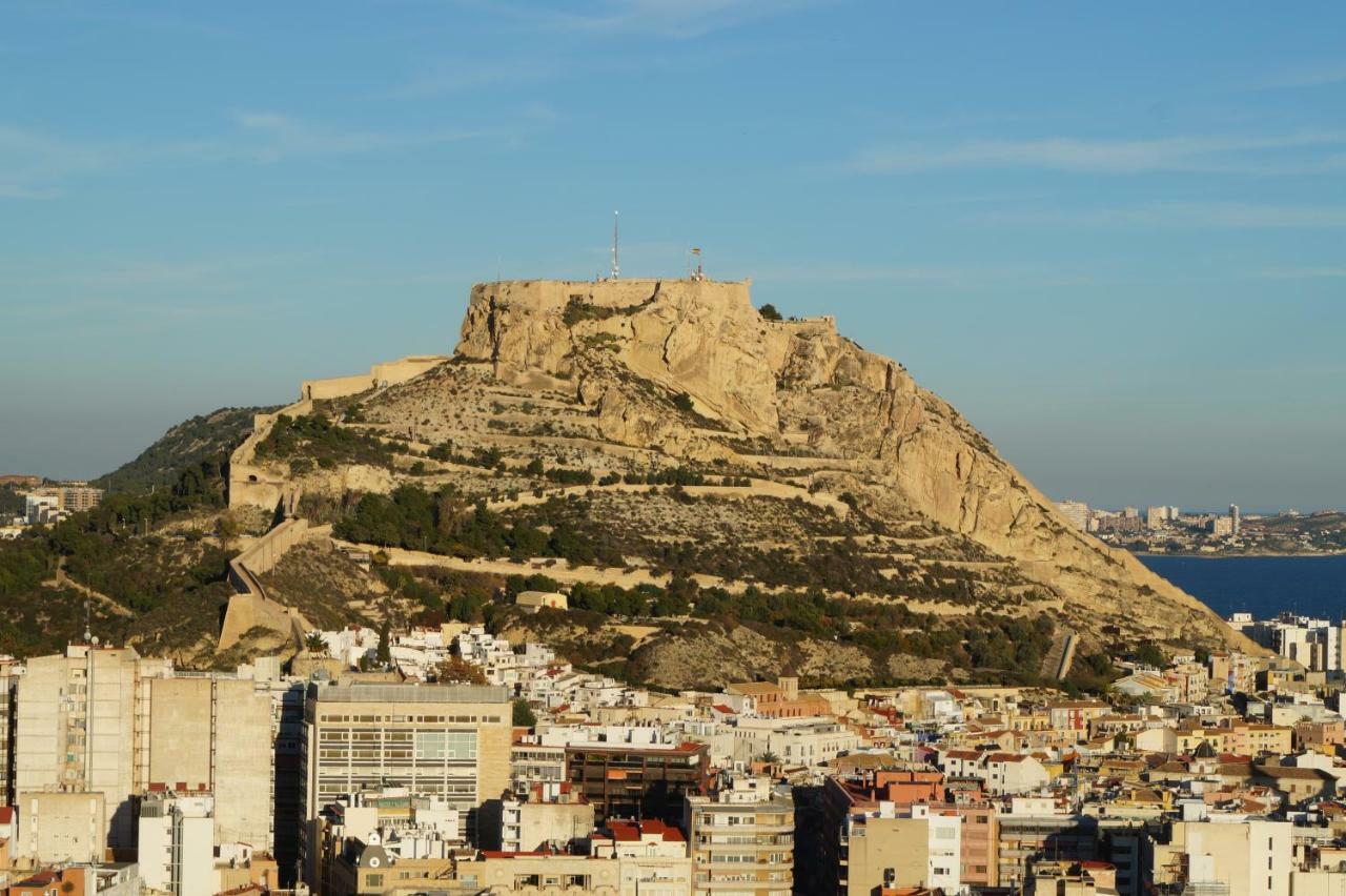 Charming Downtown Skyscrapper Lägenhet Alicante Exteriör bild
