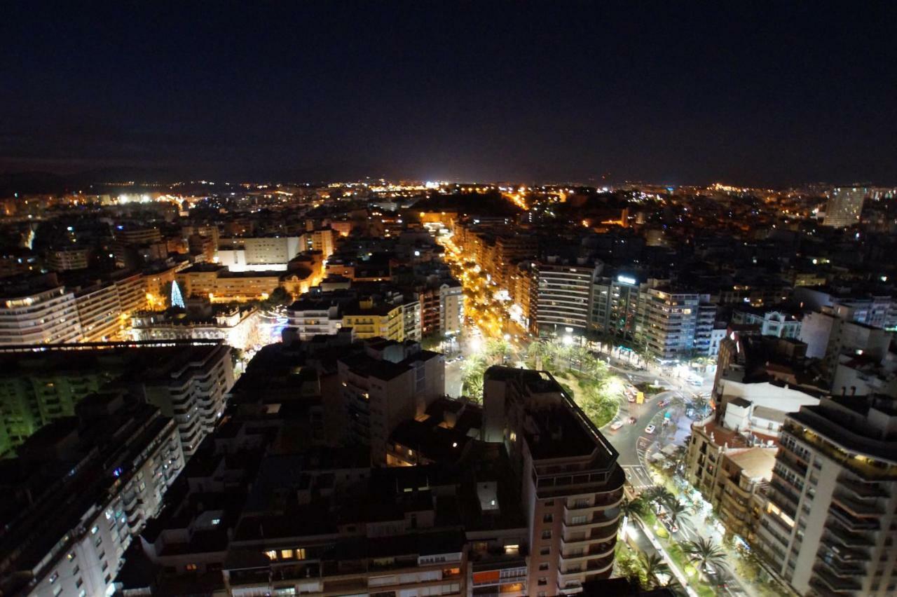 Charming Downtown Skyscrapper Lägenhet Alicante Exteriör bild