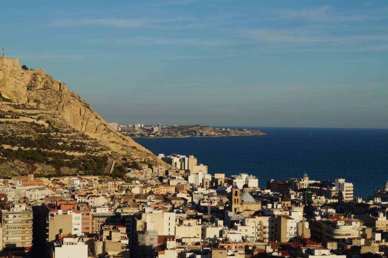 Charming Downtown Skyscrapper Lägenhet Alicante Exteriör bild